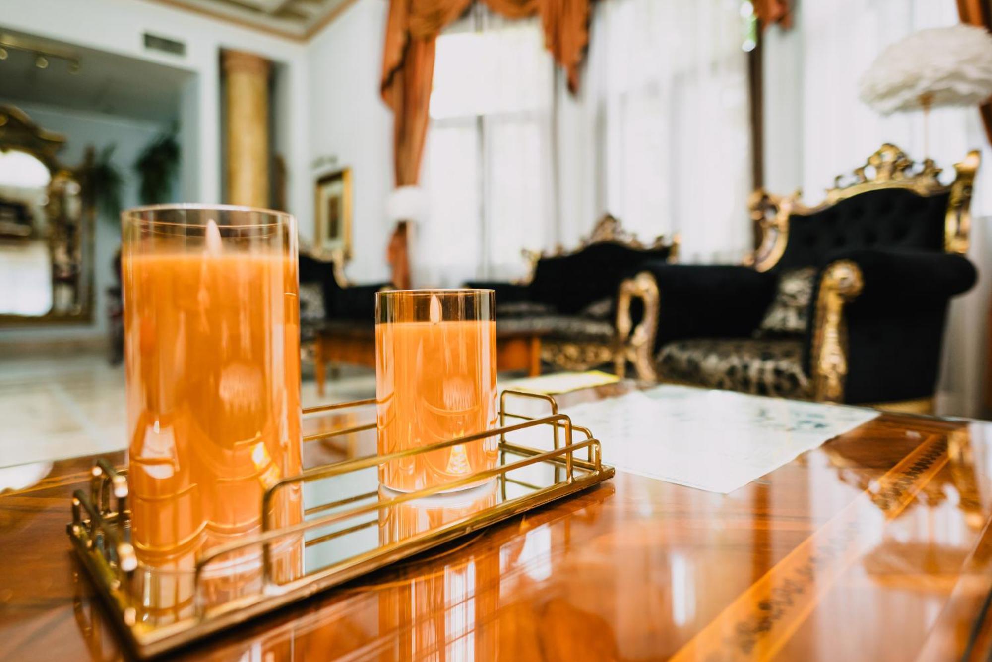 Vigo Hotel Ploiesti Bagian luar foto