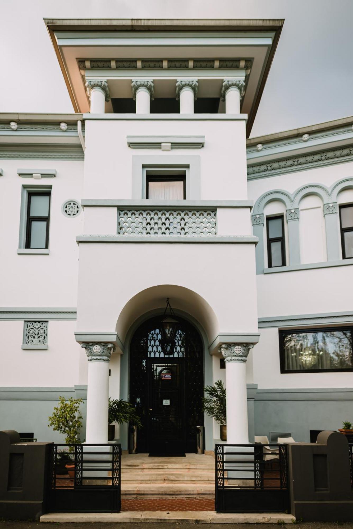 Vigo Hotel Ploiesti Bagian luar foto